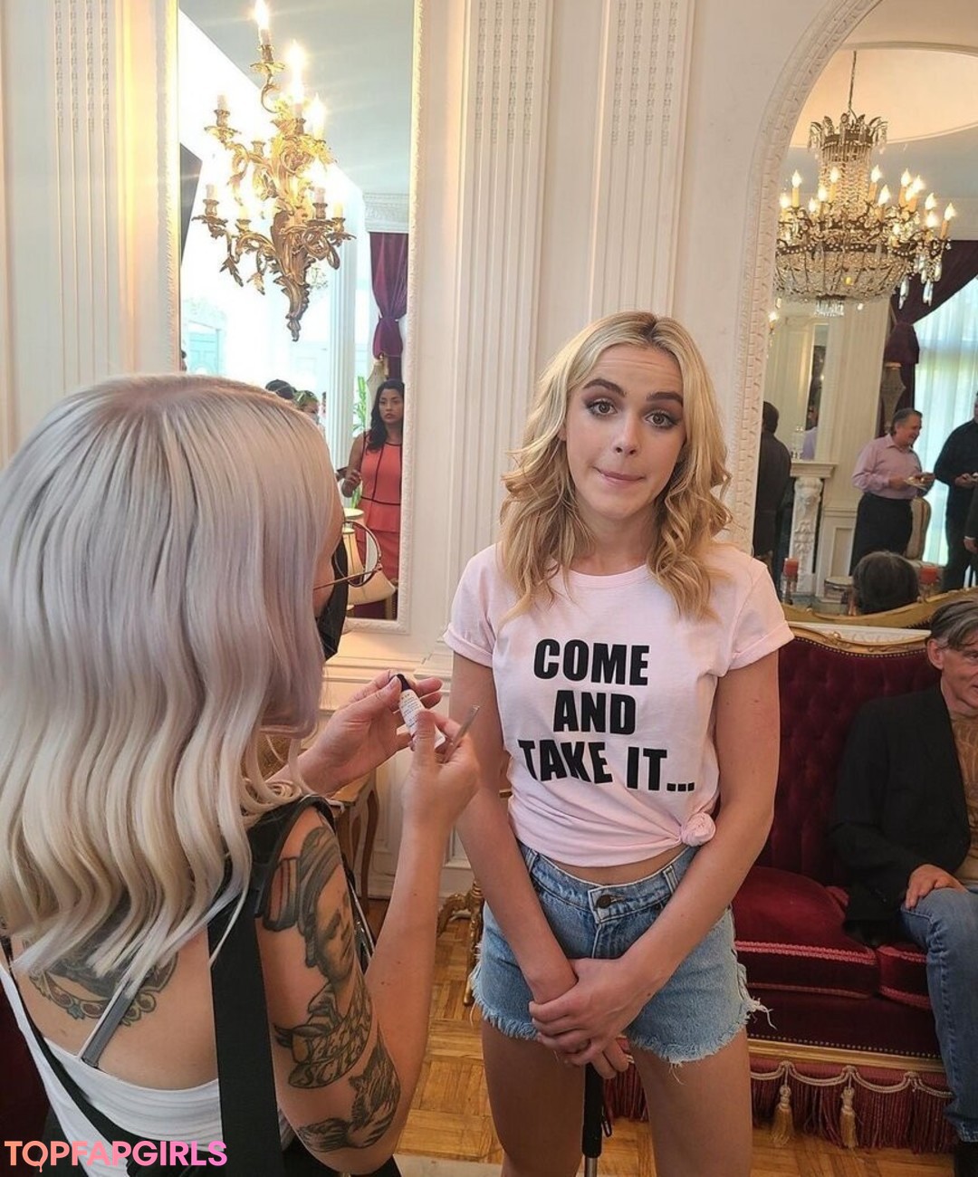 Foto di nudo di fuga di OnlyFans di Kiernan Shipka #1125