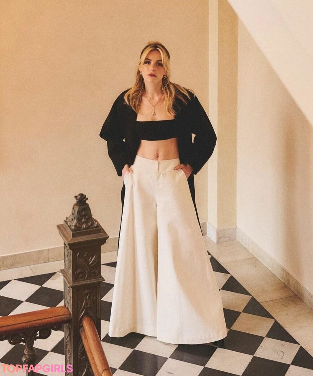 Foto di nudo di fuga di OnlyFans di Kiernan Shipka #1297