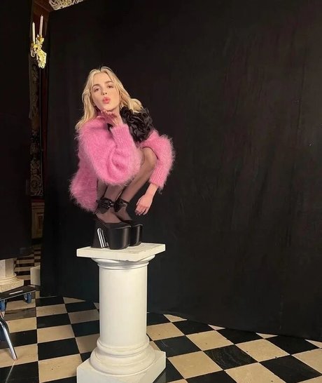 Kiernan Shipka