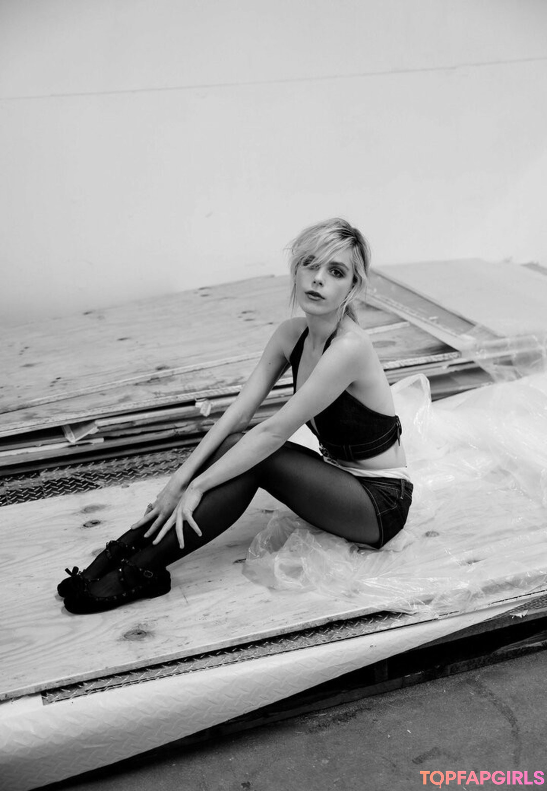 Foto di nudo di fuga di OnlyFans di Kiernan Shipka #1496
