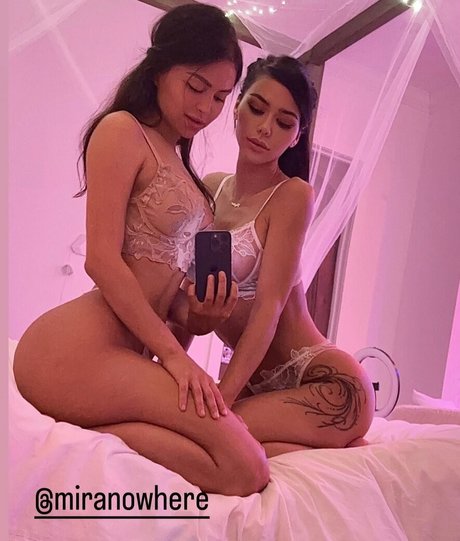 Foto di nudo di fuga di OnlyFans di Miranowhere