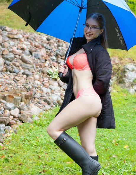 Foto di nudo di fuga di OnlyFans di Lacey Bloom