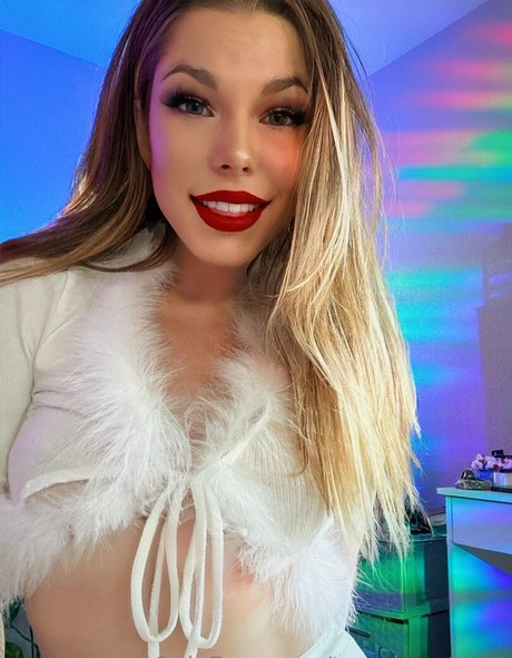 Foto di nudo di fuga di OnlyFans di Tasteamethyst