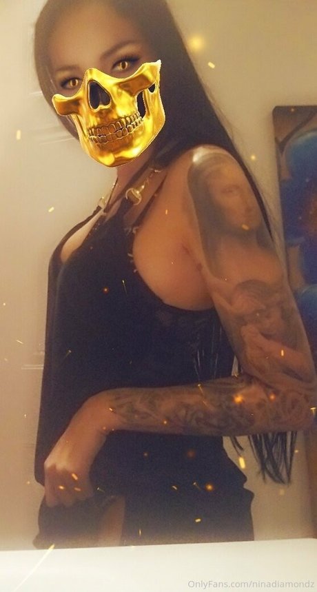 Foto di nudo di fuga di OnlyFans di Ninadiamondz