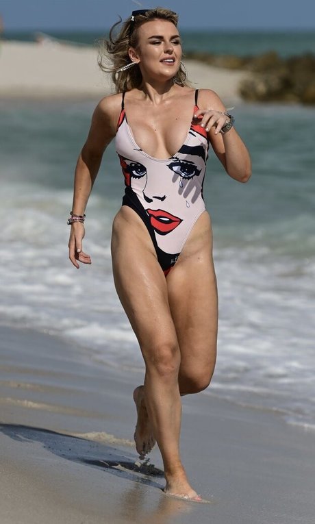Tallia Storm