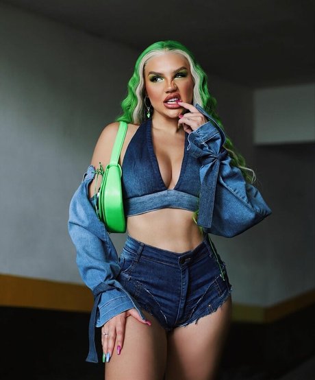 Vivi Wanderley