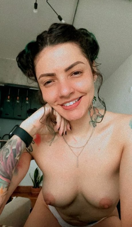 Julia Prado