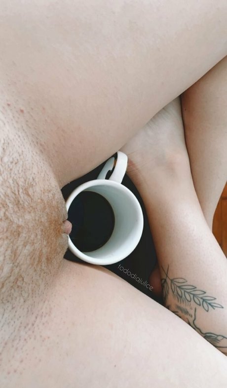 Foto di nudo di fuga di OnlyFans di Julia Prado