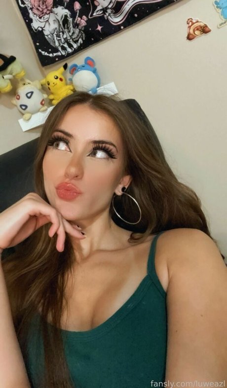 Foto di nudo di fuga di OnlyFans di Luweazl