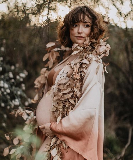 Milana Vayntrub