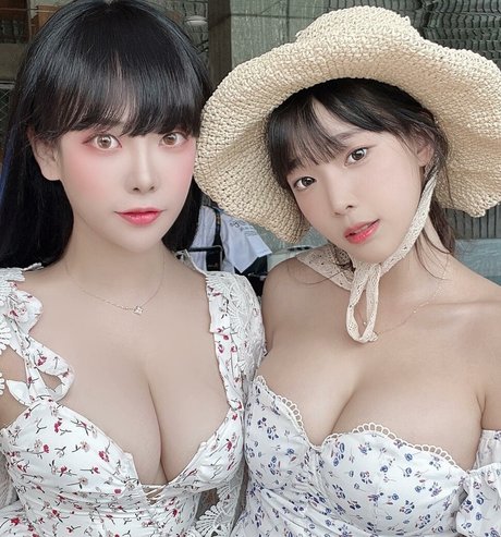 Foto di nudo di fuga di OnlyFans di Inkyung