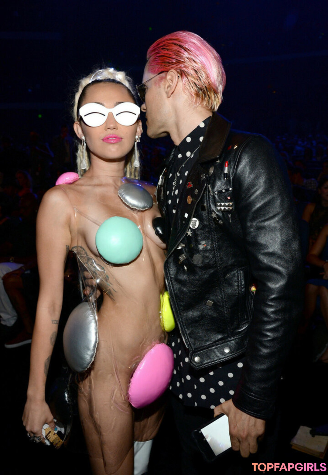 Foto di nudo di fuga di OnlyFans di Miley Cyrus #1151