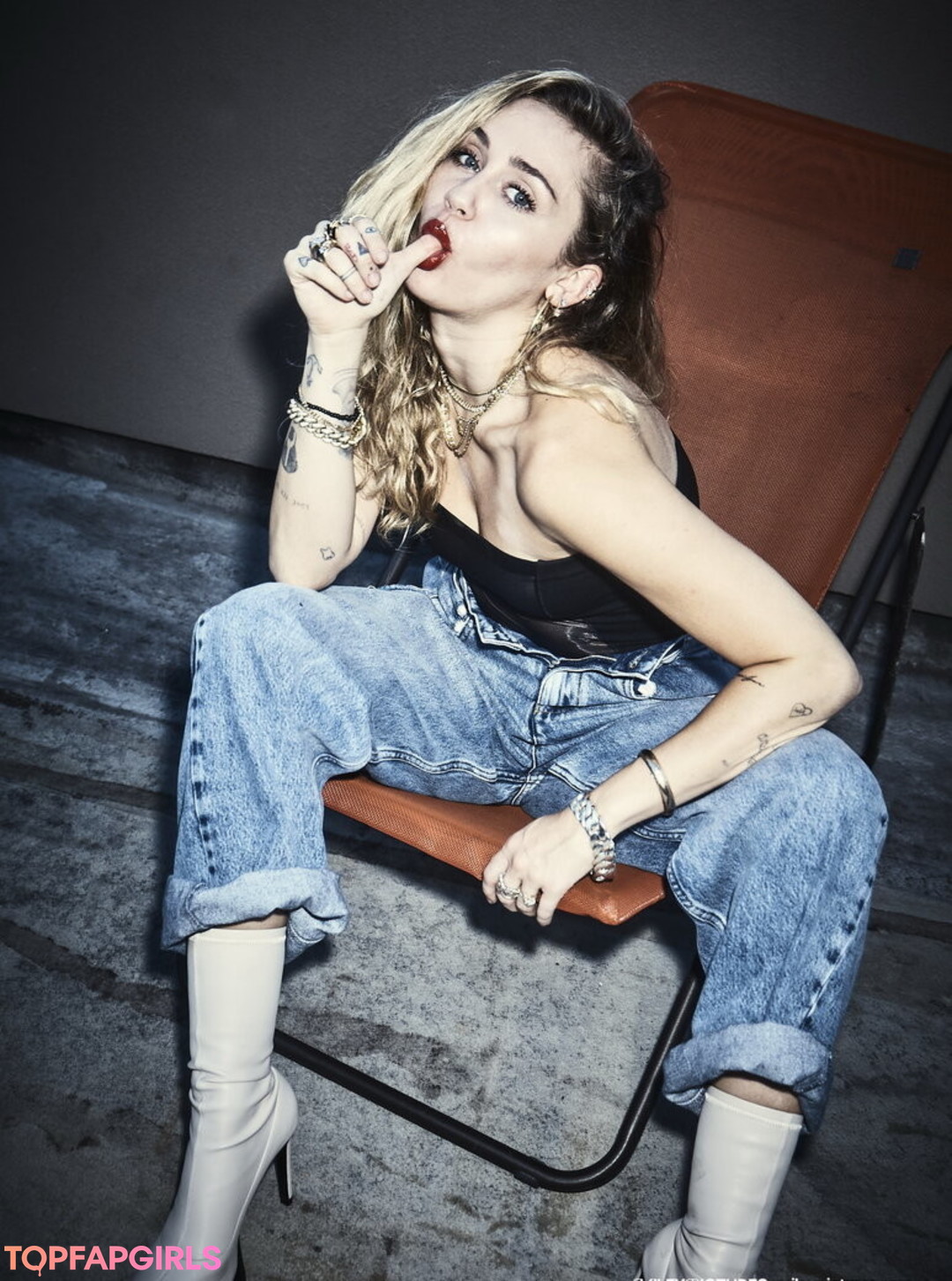 Foto di nudo di fuga di OnlyFans di Miley Cyrus #1685