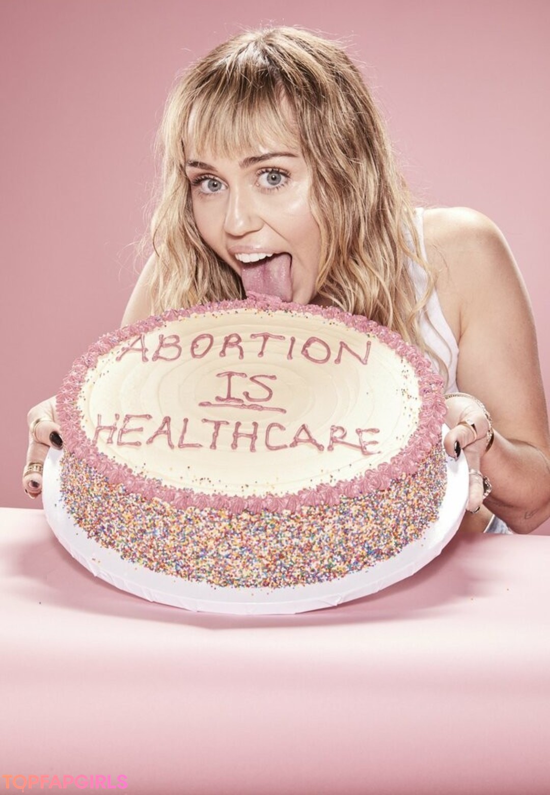 Foto di nudo di fuga di OnlyFans di Miley Cyrus #1754