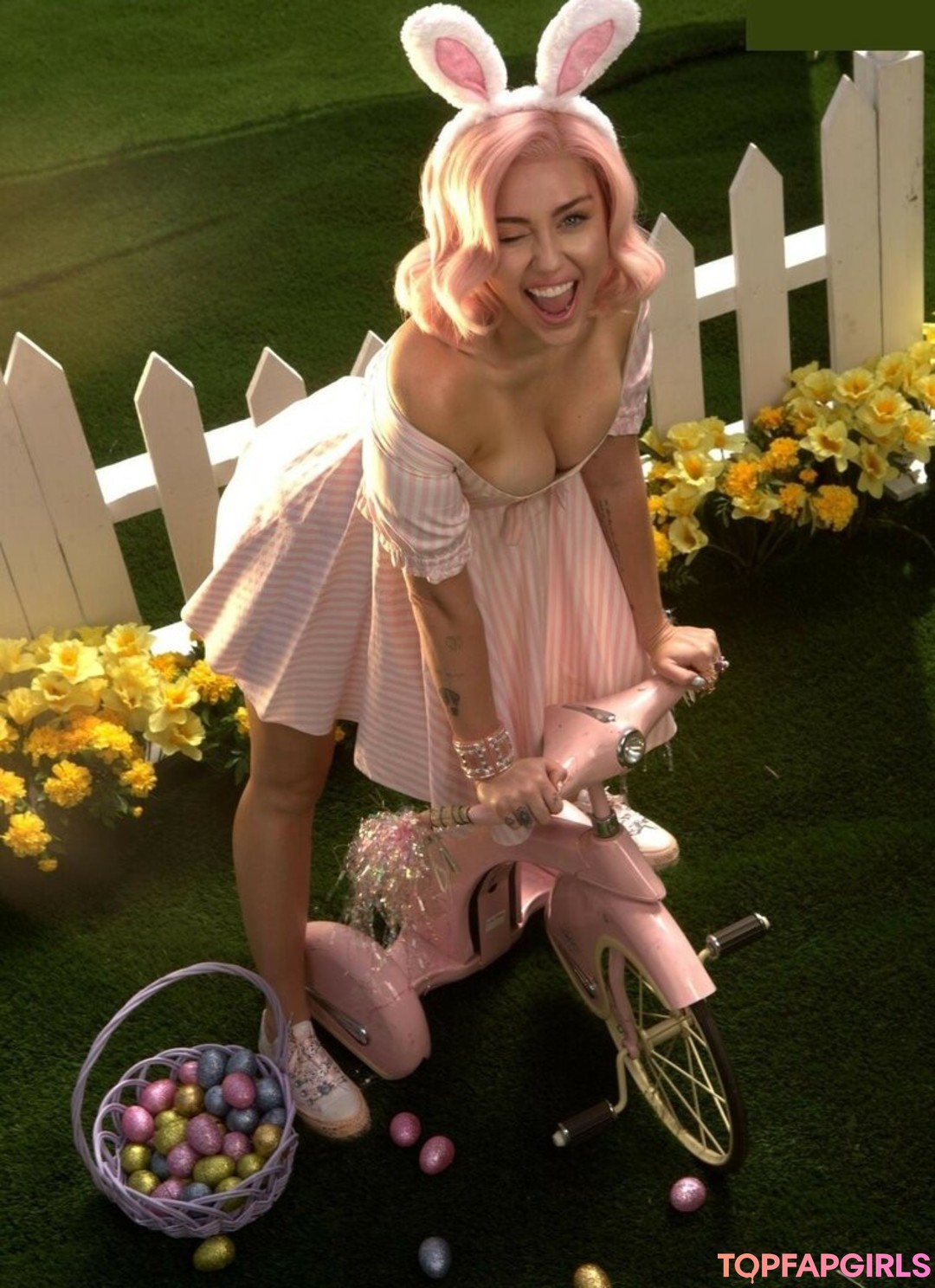 Foto di nudo di fuga di OnlyFans di Miley Cyrus #1854