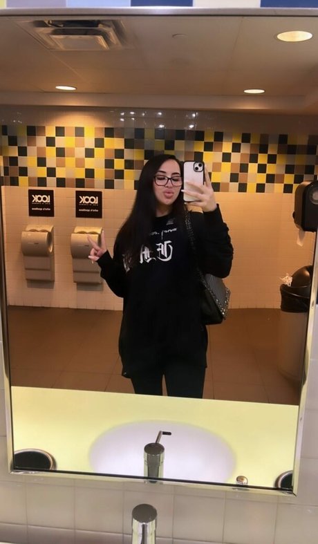 Yourfutureexwifey