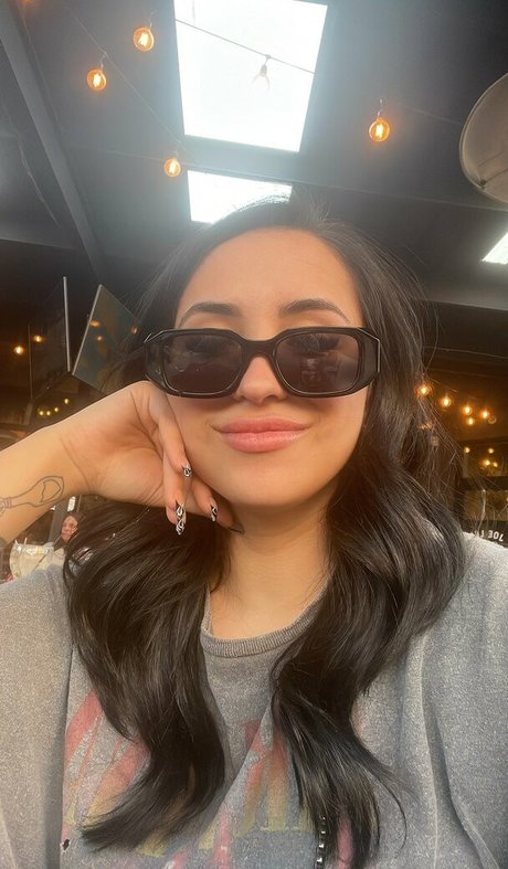 Yourfutureexwifey