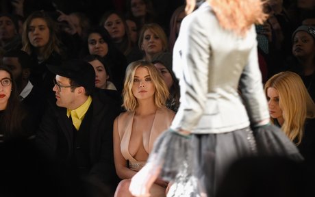 Foto di nudo di fuga di OnlyFans di Ashley Benson