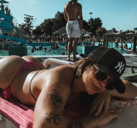 Foto di nudo di fuga di OnlyFans di Kareningold