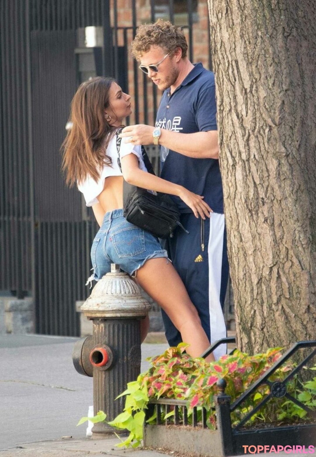 Foto di nudo di fuga di OnlyFans di Emily Ratajkowski #1086