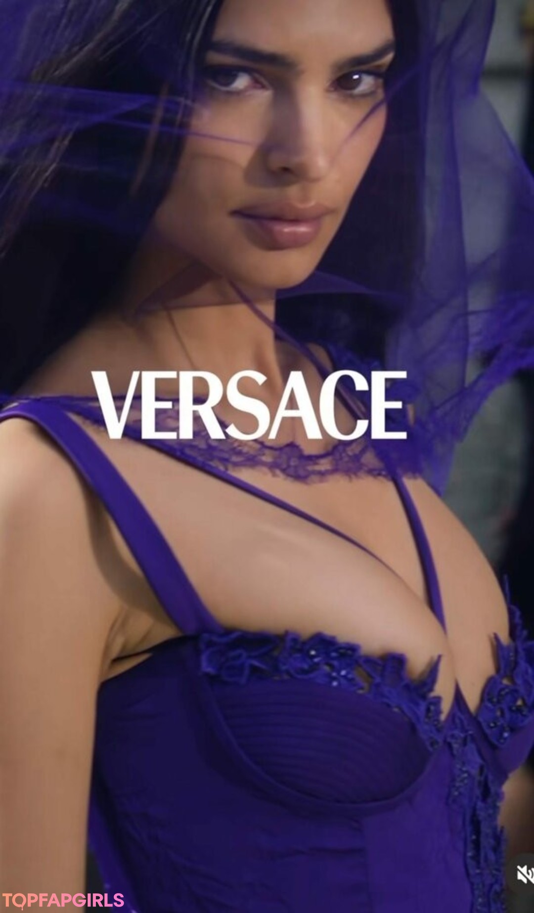 Foto di nudo di fuga di OnlyFans di Emily Ratajkowski #1273