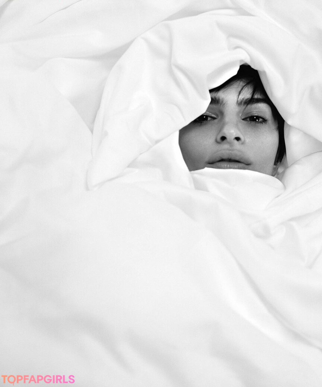 Foto di nudo di fuga di OnlyFans di Emily Ratajkowski #1450