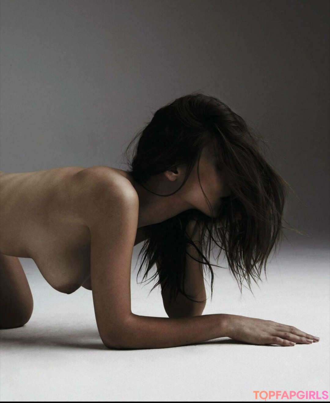 Foto di nudo di fuga di OnlyFans di Emily Ratajkowski #1692