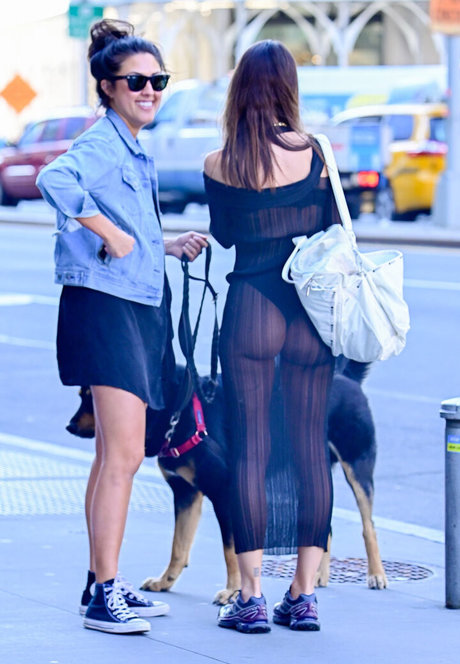 Emily Ratajkowski