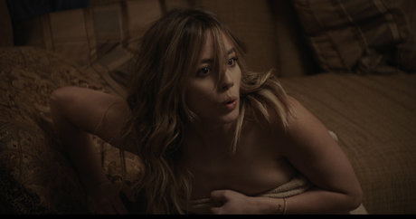 Chloe Bennet