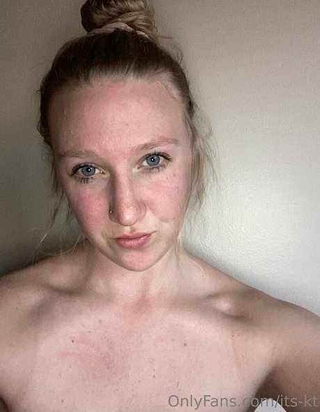 Foto di nudo di fuga di OnlyFans di Itskt