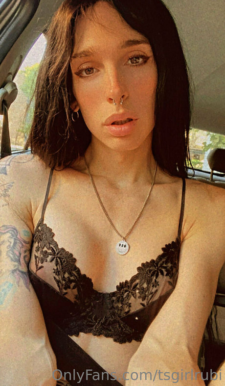Foto di nudo di fuga di OnlyFans di Tsgirlrubi