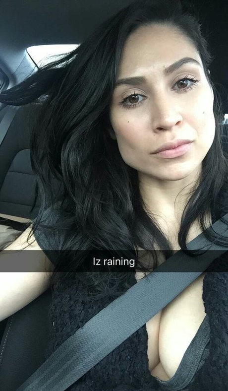 Foto di nudo di fuga di OnlyFans di Cassie Steele