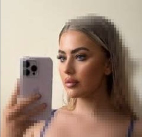 Foto di nudo di fuga di OnlyFans di Hxnnahnicholls