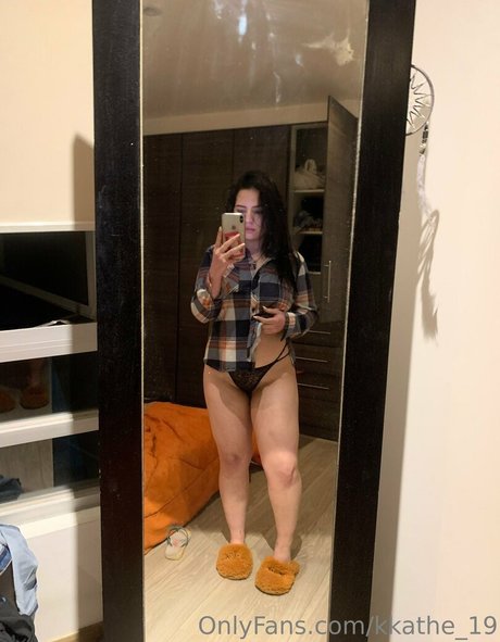 Foto di nudo di fuga di OnlyFans di Kathelove21