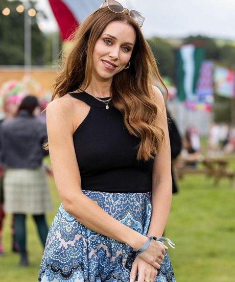 Una Healy
