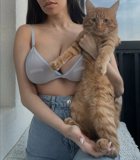 Foto di nudo di fuga di OnlyFans di Camilla