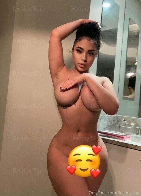 Foto di nudo di fuga di OnlyFans di Destinyskye