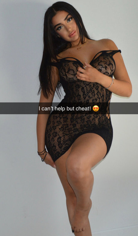 Foto di nudo di fuga di OnlyFans di Spicyymimi