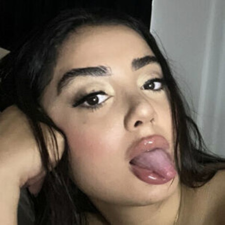 Foto di nudo di fuga di OnlyFans di Spicyymimi