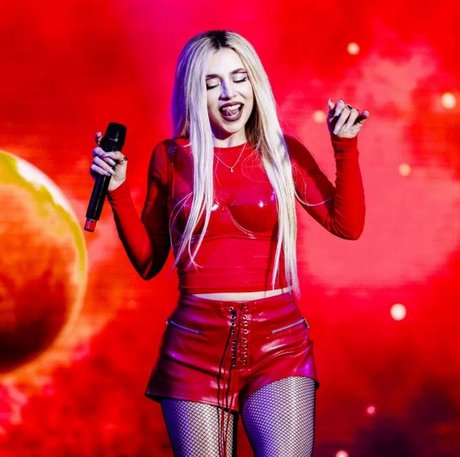 Ava Max