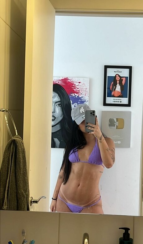 Foto di nudo di fuga di OnlyFans di Duda Kropf