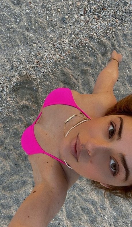 Foto di nudo di fuga di OnlyFans di Alliyah