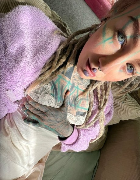 Foto di nudo di fuga di OnlyFans di Anuskatzz