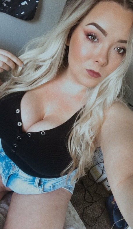 Foto di nudo di fuga di OnlyFans di Chloenyxxxvip