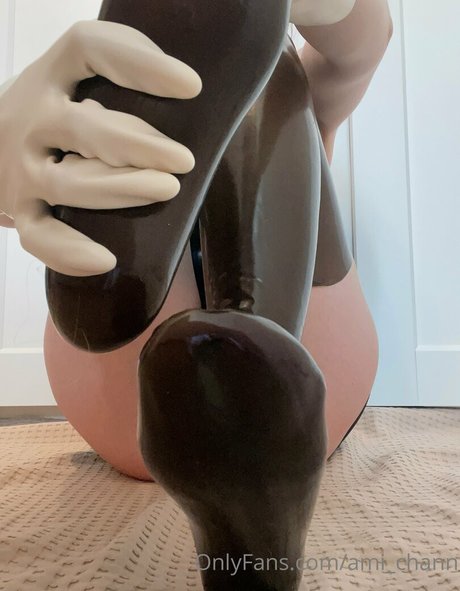 Foto di nudo di fuga di OnlyFans di Amichii