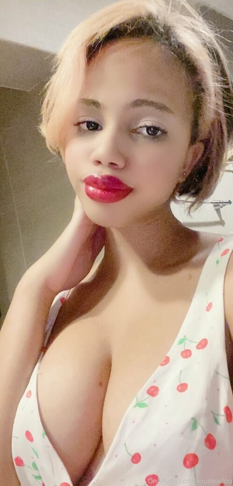 Foto di nudo di fuga di OnlyFans di Yourwaifoo