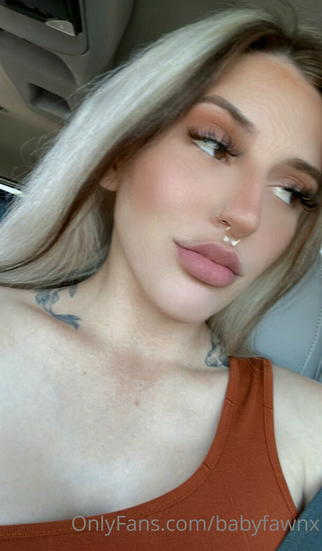 Foto di nudo di fuga di OnlyFans di Babyfawnx