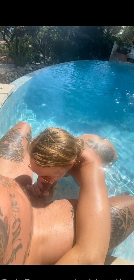 Foto di nudo di fuga di OnlyFans di Coldnorthcouplefree