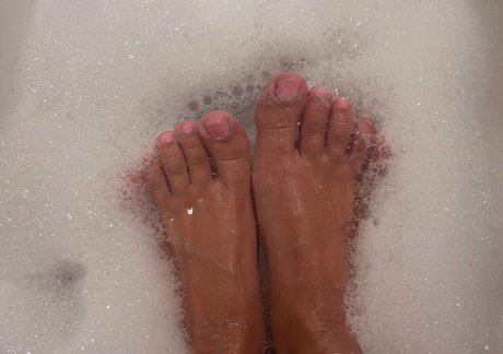 Foto di nudo di fuga di OnlyFans di Raerichards