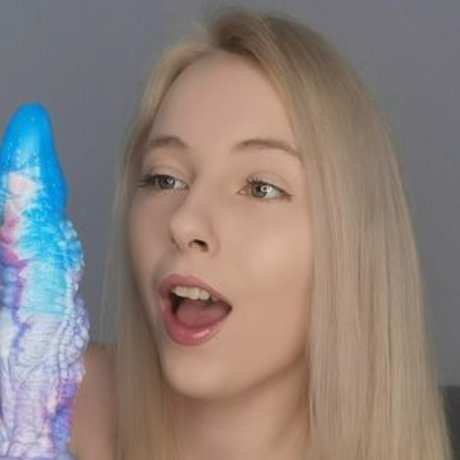Foto di nudo di fuga di OnlyFans di Thatblondeprincessppv